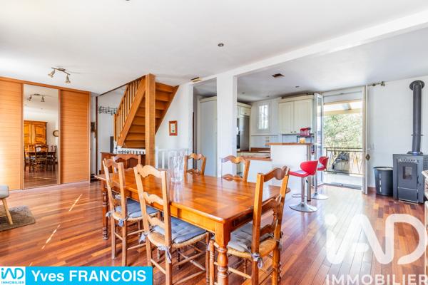 Maison à vendre 5 pièces 98 m² Sainte-Geneviève-des-Bois
