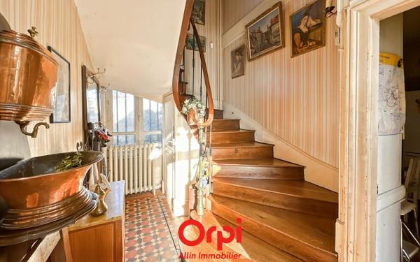 Maison à vendre    5 pièces • 130 m2 Montluçon