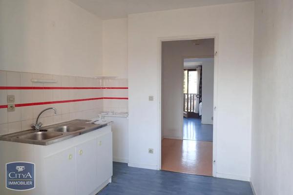 Appartement à louer 2 pièces 47.5m² Barberaz (73000)