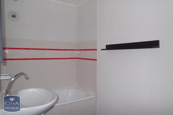Appartement à louer 2 pièces 47.5m² Barberaz (73000)