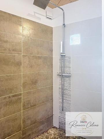 Maison d'architecte de type T4 de 184 m² à Ajaccio