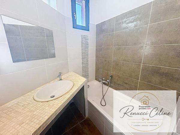 Maison d'architecte de type T4 de 184 m² à Ajaccio