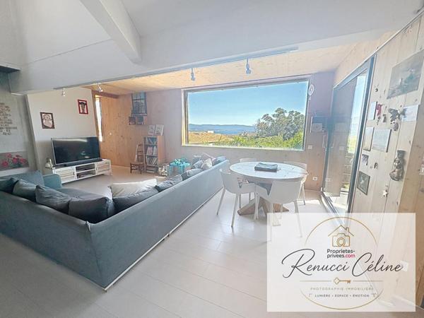 Maison d'architecte de type T4 de 184 m² à Ajaccio