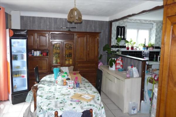 Maison en pierres à vendre à CHAMPGENETEUX(53)