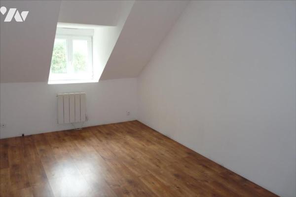 Maison en pierres à vendre à CHAMPGENETEUX(53)