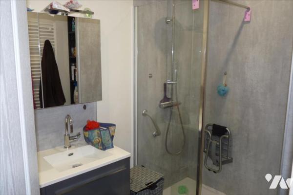 Maison en pierres à vendre à CHAMPGENETEUX(53)