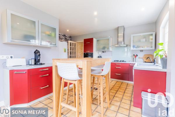 Maison à vendre 8 pièces 200 m² La Ville-du-Bois