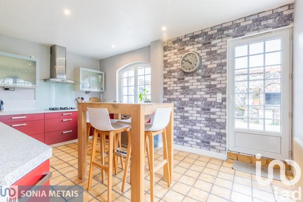 Maison à vendre 8 pièces 200 m² La Ville-du-Bois