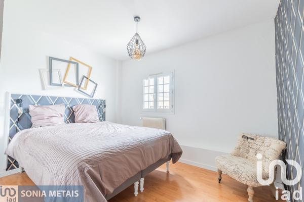 Maison à vendre 8 pièces 200 m² La Ville-du-Bois