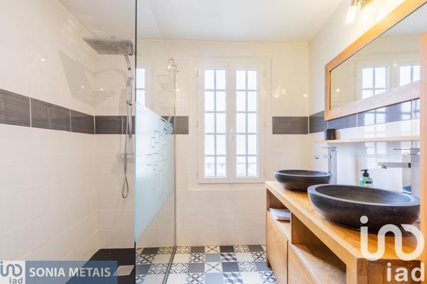 Maison à vendre 8 pièces 200 m² La Ville-du-Bois