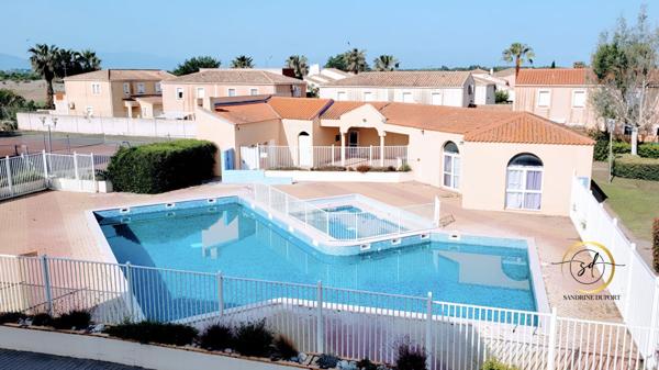 T2 meublé avec parking dans résidence sécurisée. terrasse vue piscine et canigou