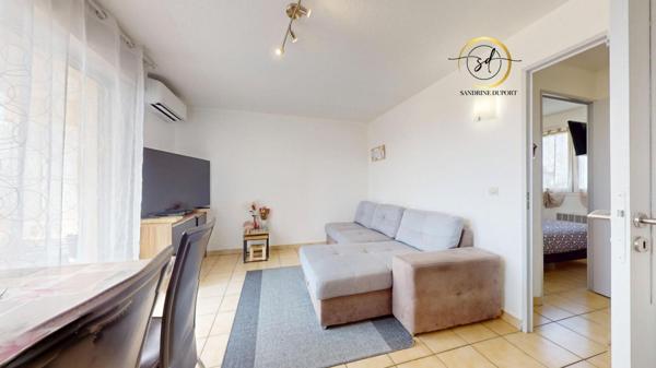 T2 meublé avec parking dans résidence sécurisée. terrasse vue piscine et canigou