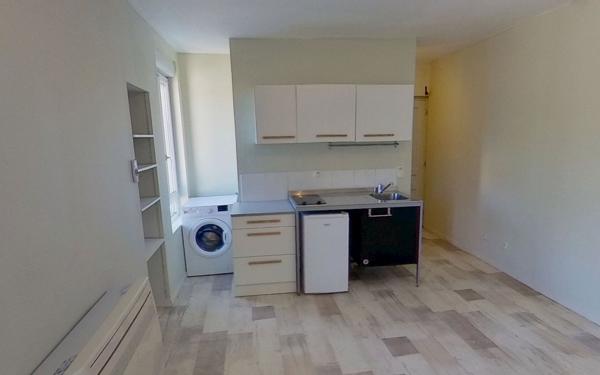 Appartement à louer    2 pièces •  Lyon 9