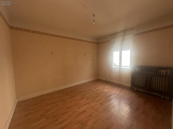 Maison à vendre à Bellerive-sur-Allier dans l'Allier (03700), ref : 2024/889-03020