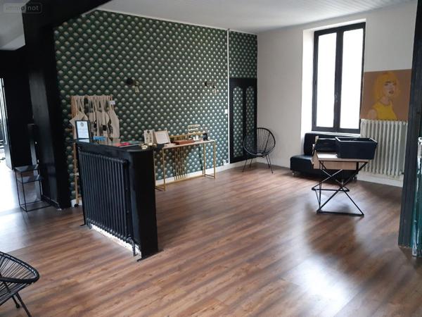 Immeuble à vendre à Noyal-Pontivy dans le Morbihan (56920), ref : 063-353