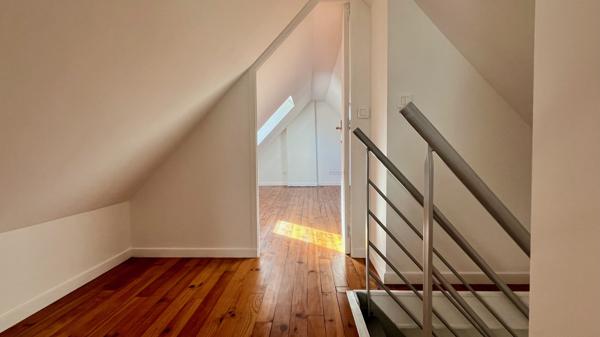 Saint-Nom-la-Bretèche (78860) MAISON FAMILIALE DE 153M2 BIEN ENTRETENUE EN RESIDENCE PROCHE ECOLES ET COLLEGE SUR ENVIRON 590M2 DE TERRAIN.