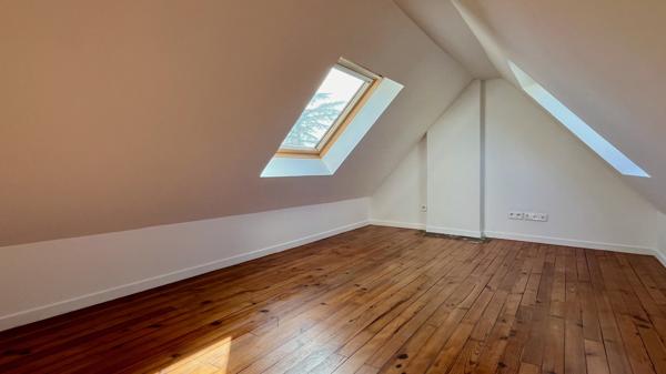 Saint-Nom-la-Bretèche (78860) MAISON FAMILIALE DE 153M2 BIEN ENTRETENUE EN RESIDENCE PROCHE ECOLES ET COLLEGE SUR ENVIRON 590M2 DE TERRAIN.