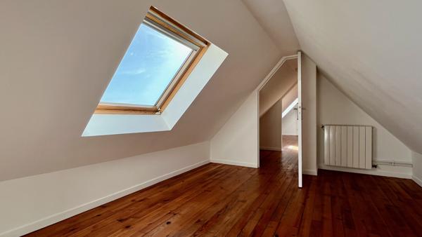 Saint-Nom-la-Bretèche (78860) MAISON FAMILIALE DE 153M2 BIEN ENTRETENUE EN RESIDENCE PROCHE ECOLES ET COLLEGE SUR ENVIRON 590M2 DE TERRAIN.