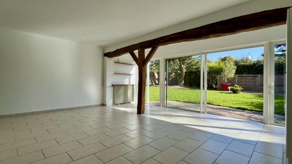 Saint-Nom-la-Bretèche (78860) MAISON FAMILIALE DE 153M2 BIEN ENTRETENUE EN RESIDENCE PROCHE ECOLES ET COLLEGE SUR ENVIRON 590M2 DE TERRAIN.