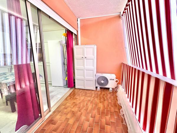 Studio avec parking quartier de la plage RCM