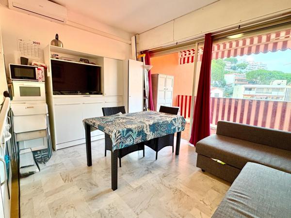 Studio avec parking quartier de la plage RCM