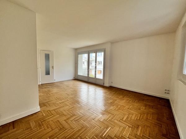 Appartement Maisons Laffitte 3 pièce(s) - balcon - 2 chambres - entrée de parc - calme 420 000 € **  - Référence  13536