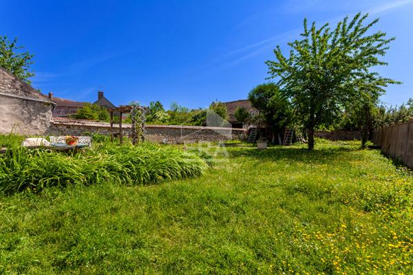 Maison spacieuse à vendre à Arnouville Les Mantes - 4 chambres