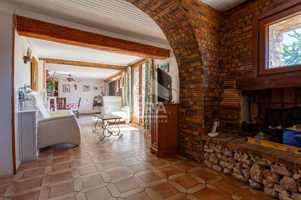 Maison spacieuse à vendre à Arnouville Les Mantes - 4 chambres