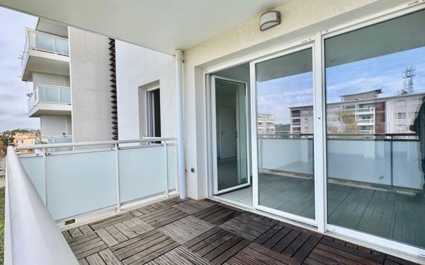 Appartement à vendre    2 pièces •  Istres