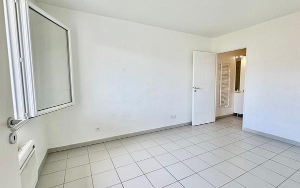 Appartement à vendre    2 pièces •  Istres