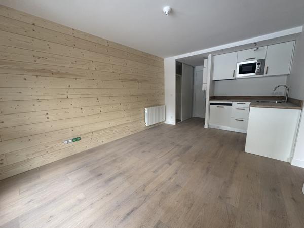 Appartement
         1 pièce
        - 29 m² 165 581 € *