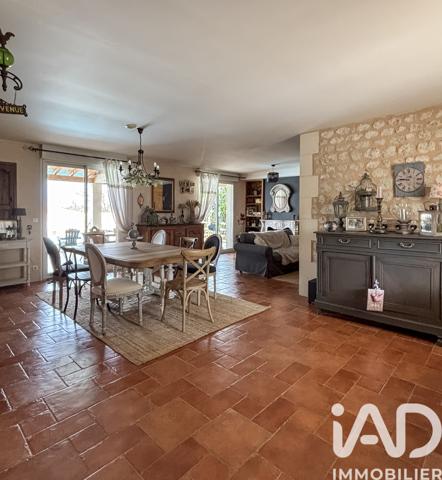 Maison à vendre 11 pièces 297 m² Mosnac