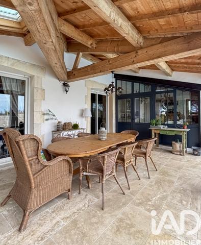Maison à vendre 11 pièces 297 m² Mosnac