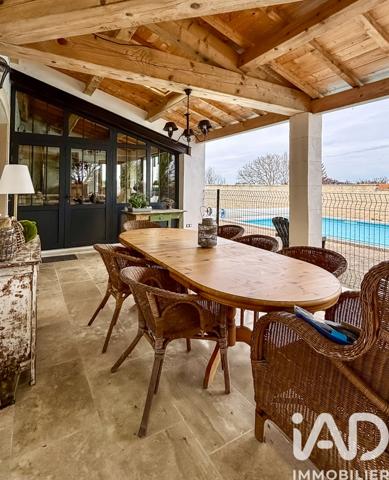 Maison à vendre 11 pièces 297 m² Mosnac