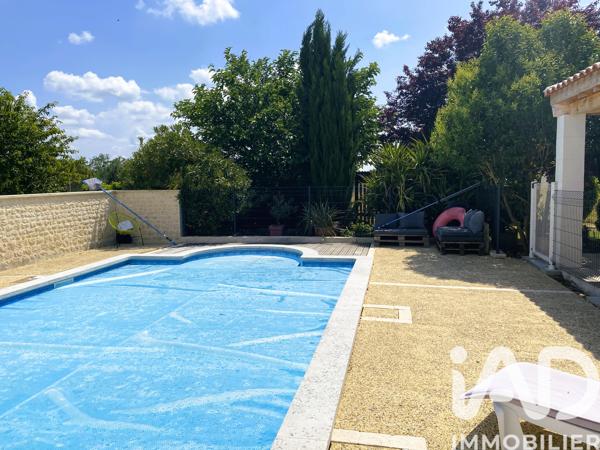 Maison à vendre 11 pièces 297 m² Mosnac