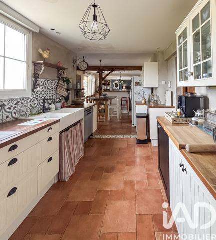 Maison à vendre 11 pièces 297 m² Mosnac