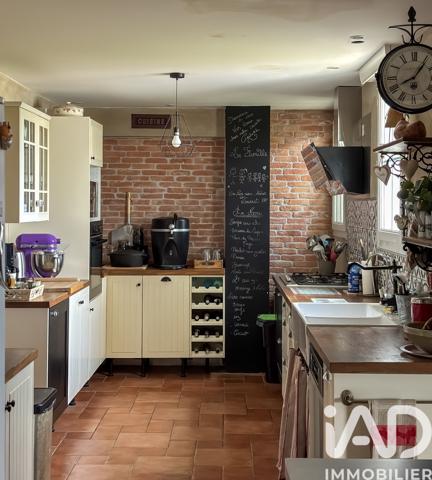 Maison à vendre 11 pièces 297 m² Mosnac