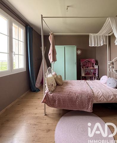 Maison à vendre 11 pièces 297 m² Mosnac