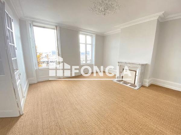 Location Appartement 4 pièces 139.1 m² - 10 RUE JULES NORIAC Limoges 87000