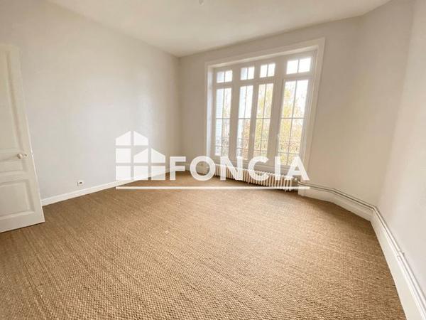 Location Appartement 4 pièces 139.1 m² - 10 RUE JULES NORIAC Limoges 87000