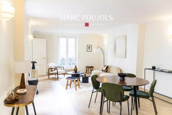 Paris Ier – Vendome – Saint-Honoré – 3 pièces rénové avec vue sur la place