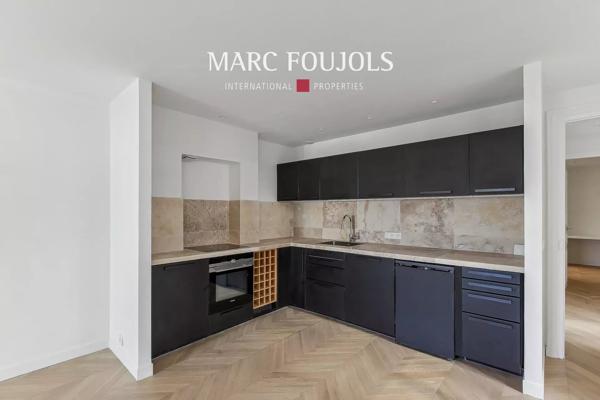 Paris Ier – Vendome – Saint-Honoré – 3 pièces rénové avec vue sur la place