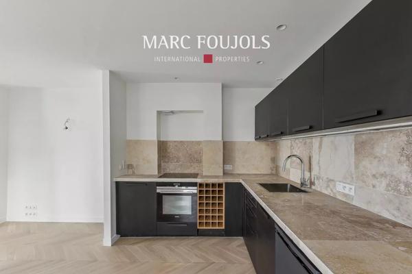 Paris Ier – Vendome – Saint-Honoré – 3 pièces rénové avec vue sur la place