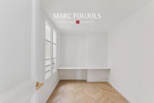 Paris Ier – Vendome – Saint-Honoré – 3 pièces rénové avec vue sur la place