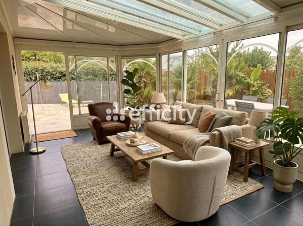 Maison
         6 pièces
        - 121 m² 269 000 € *