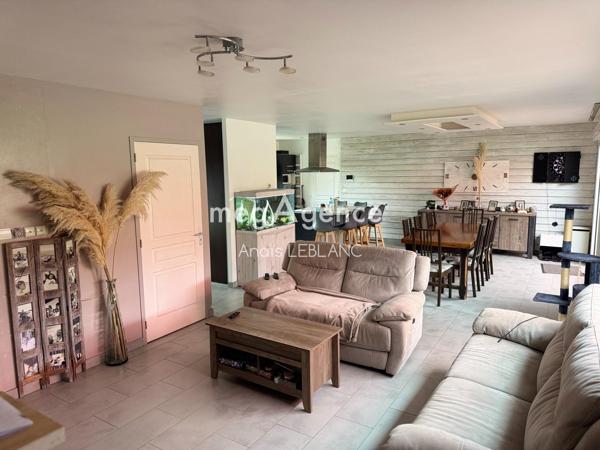 Maison à Mayenne, 53100 - 7 pièces 163m²