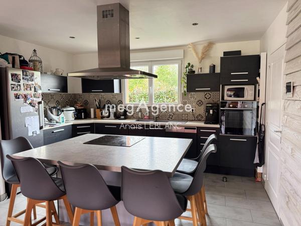 Maison à Mayenne, 53100 - 7 pièces 163m²