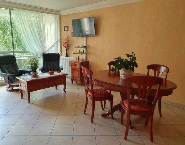 Dpt Seine-et-Marne (77) à vendre secteur MELUN, Appartement Type 4 de 90 m2