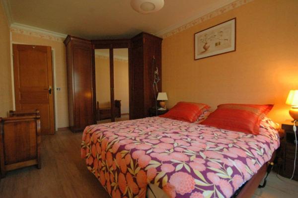 Dpt Seine-et-Marne (77) à vendre secteur MELUN, Appartement Type 4 de 90 m2