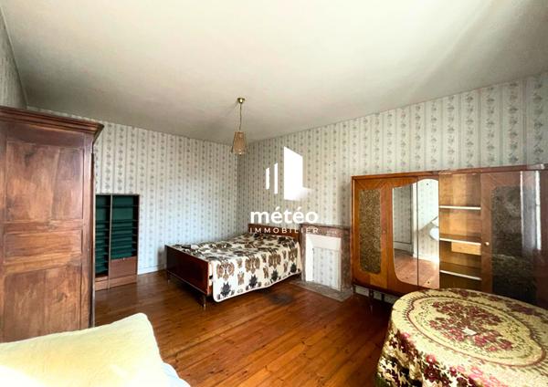 Maison familiale à rénover de 180m² au Coeur de Luçon – 5 chambres